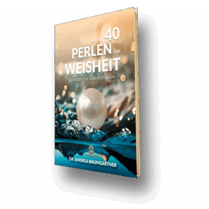 Ein Buch mit dem Titel „Meine 40 Perlen der Weisheit“ zeigt eine Perle vor verschwommenem Hintergrund.